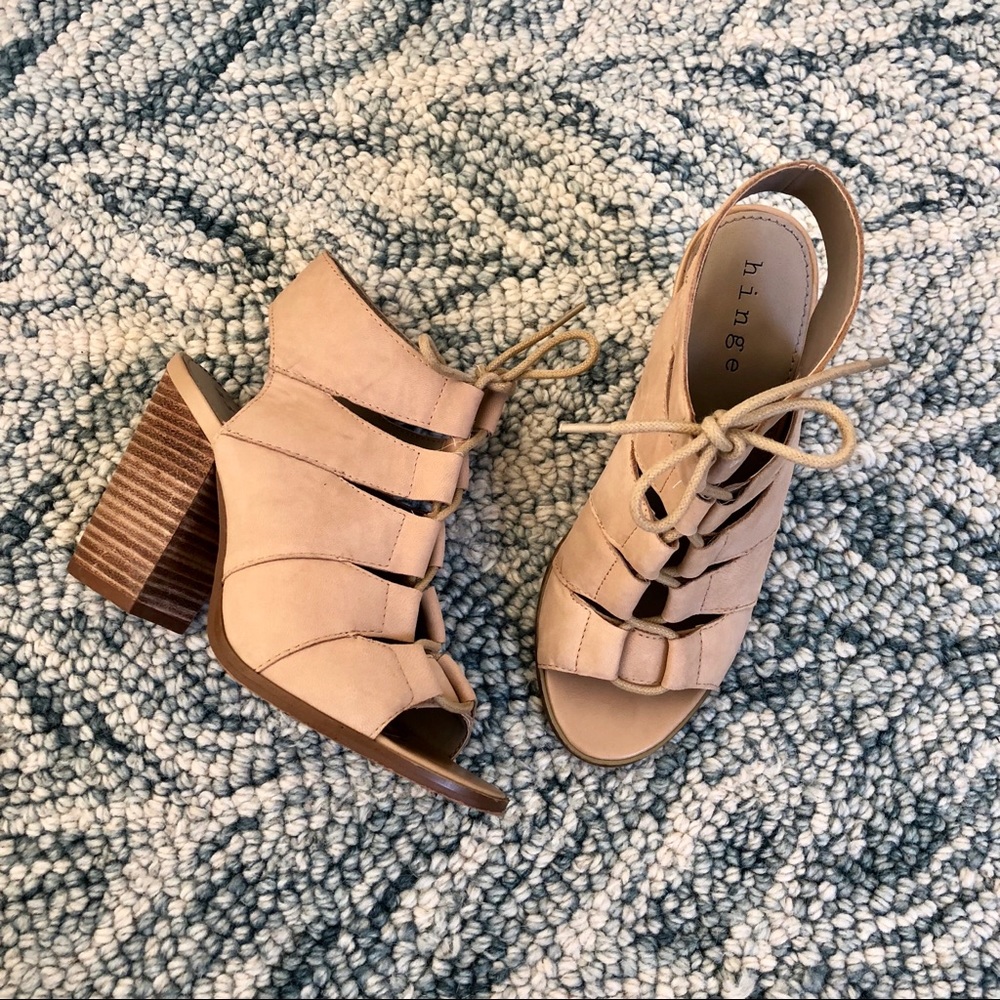 Hinge lace up taupe/nude block sandals - Picture 1 of 8